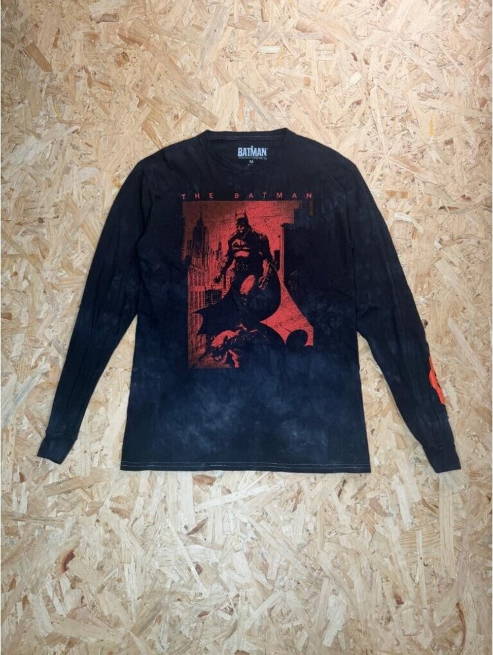 The Batman Movie Promo Long Sleeve Shirt Mens Medium Black Red Tie Dye Graphic
